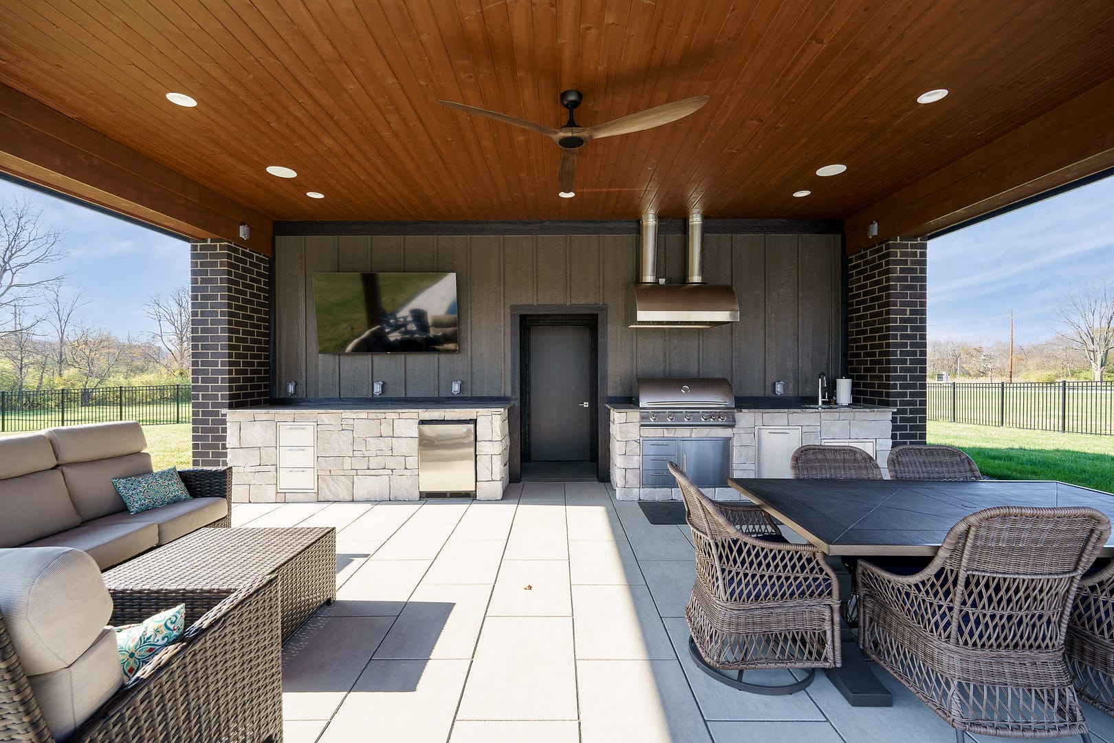 Luxury Custom Home Builder in Lebanon Ohio -patio Luxury Custom Home Builder in Lebanon Ohio -patio